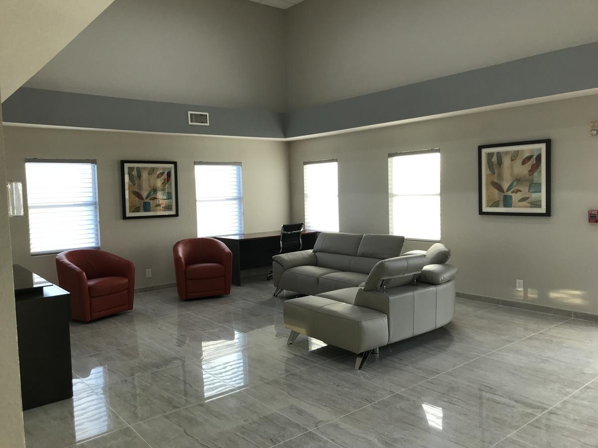 Baymont By Wyndham Punta Gorda/Port Charlotte Hotel Bagian luar foto