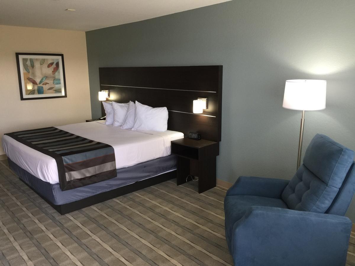 Baymont By Wyndham Punta Gorda/Port Charlotte Hotel Bagian luar foto