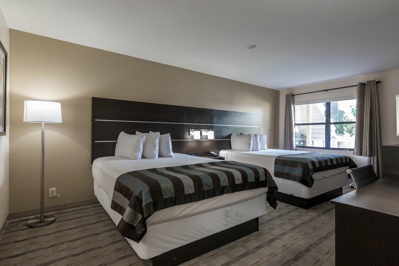 Baymont By Wyndham Punta Gorda/Port Charlotte Hotel Bagian luar foto