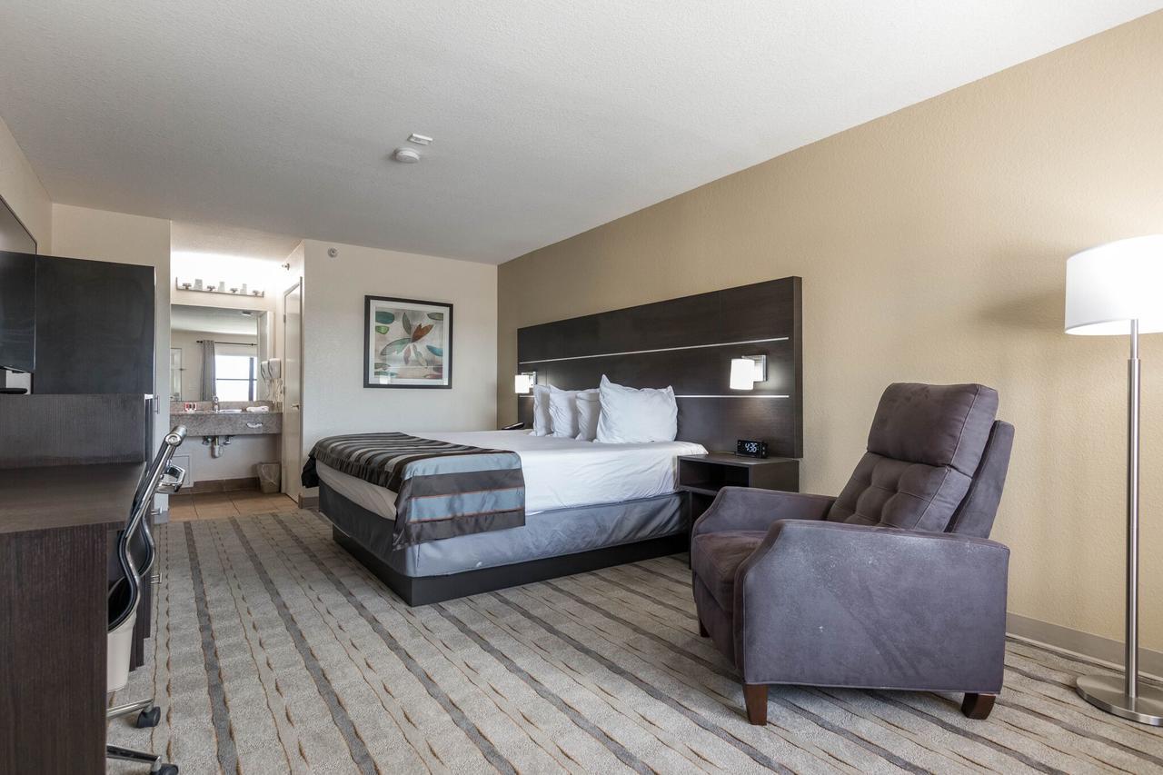 Baymont By Wyndham Punta Gorda/Port Charlotte Hotel Bagian luar foto